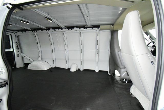 New 2025 Chevrolet Express 3500 Extended w/ Driver Convenience Package image 23
