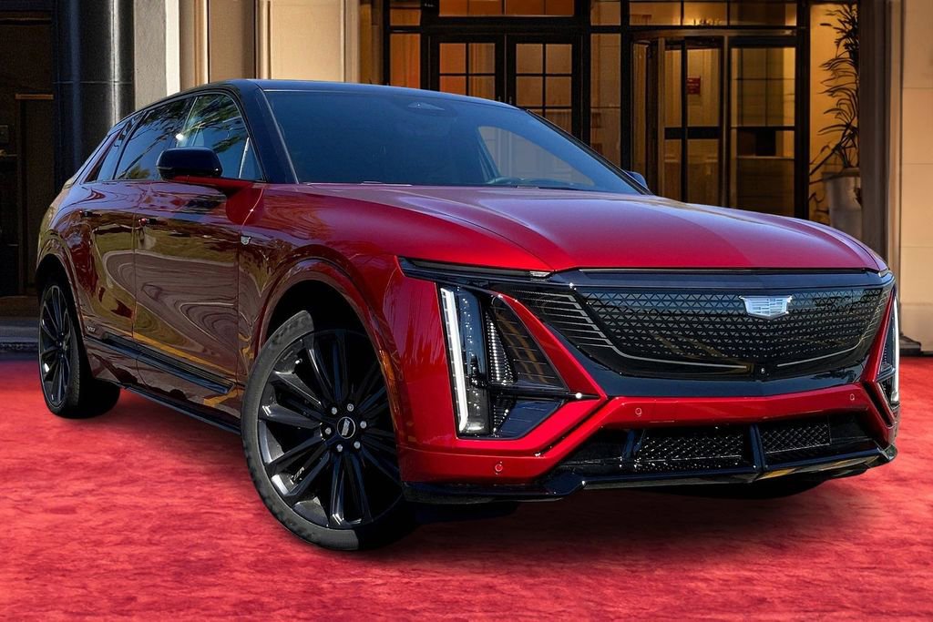 New 2026 Cadillac Lyriq V image 2