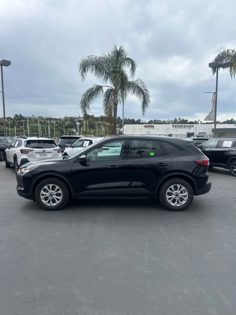 Used 2025 Ford Escape Active image 9