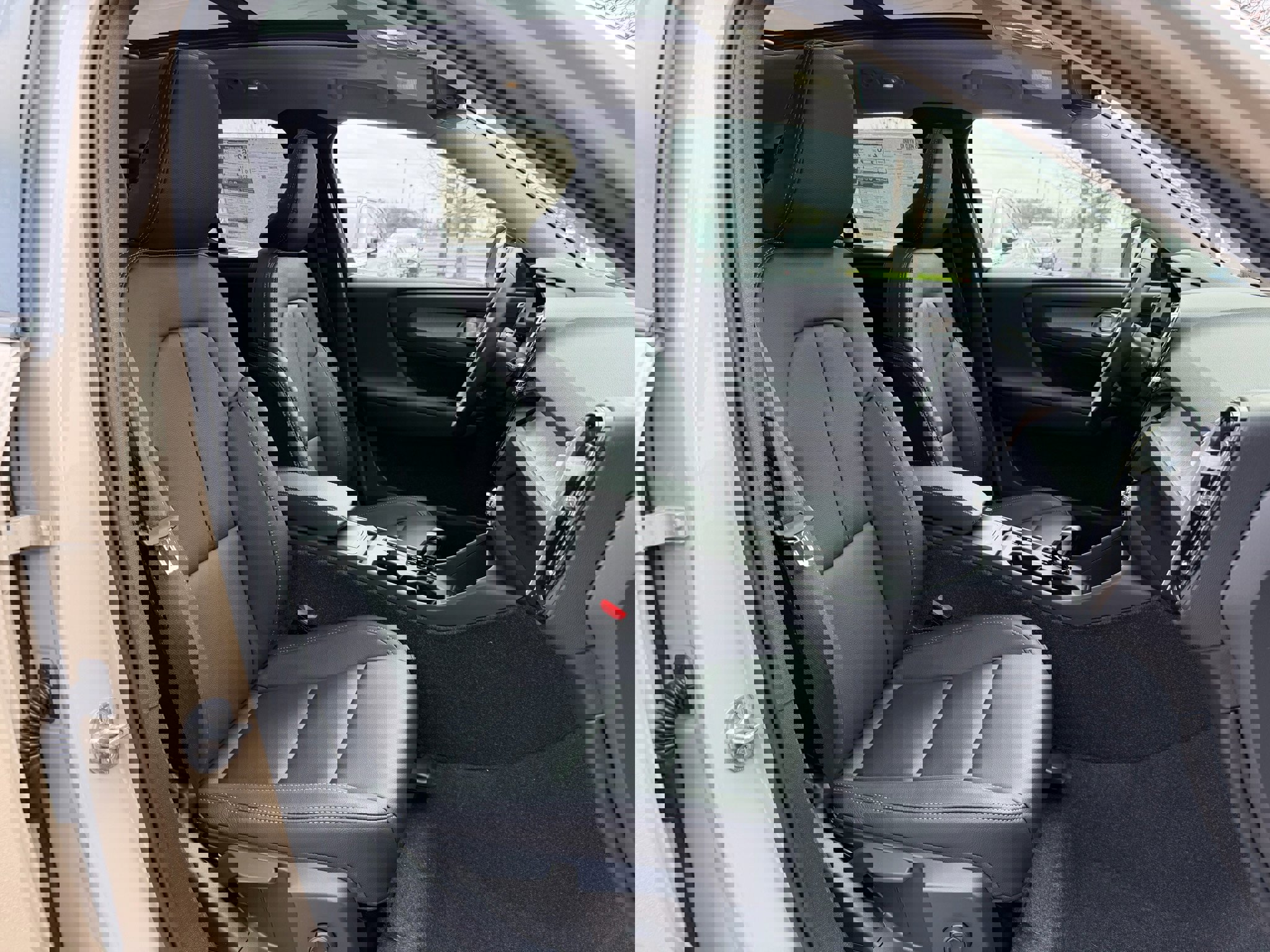 New 2026 Volvo XC40 B5 Core image 8