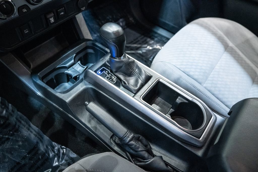 Used 2020 Toyota Tacoma SR5 w/ Blackout Package image 29