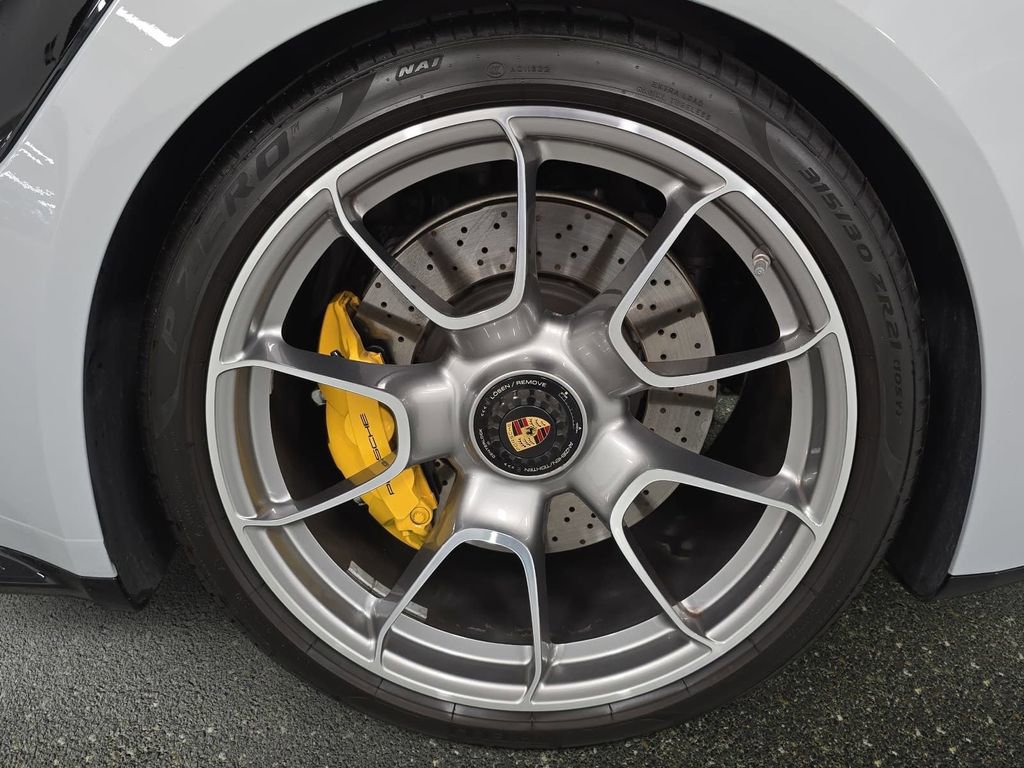 Certified 2025 Porsche 911 Turbo AWD/4WD image 28