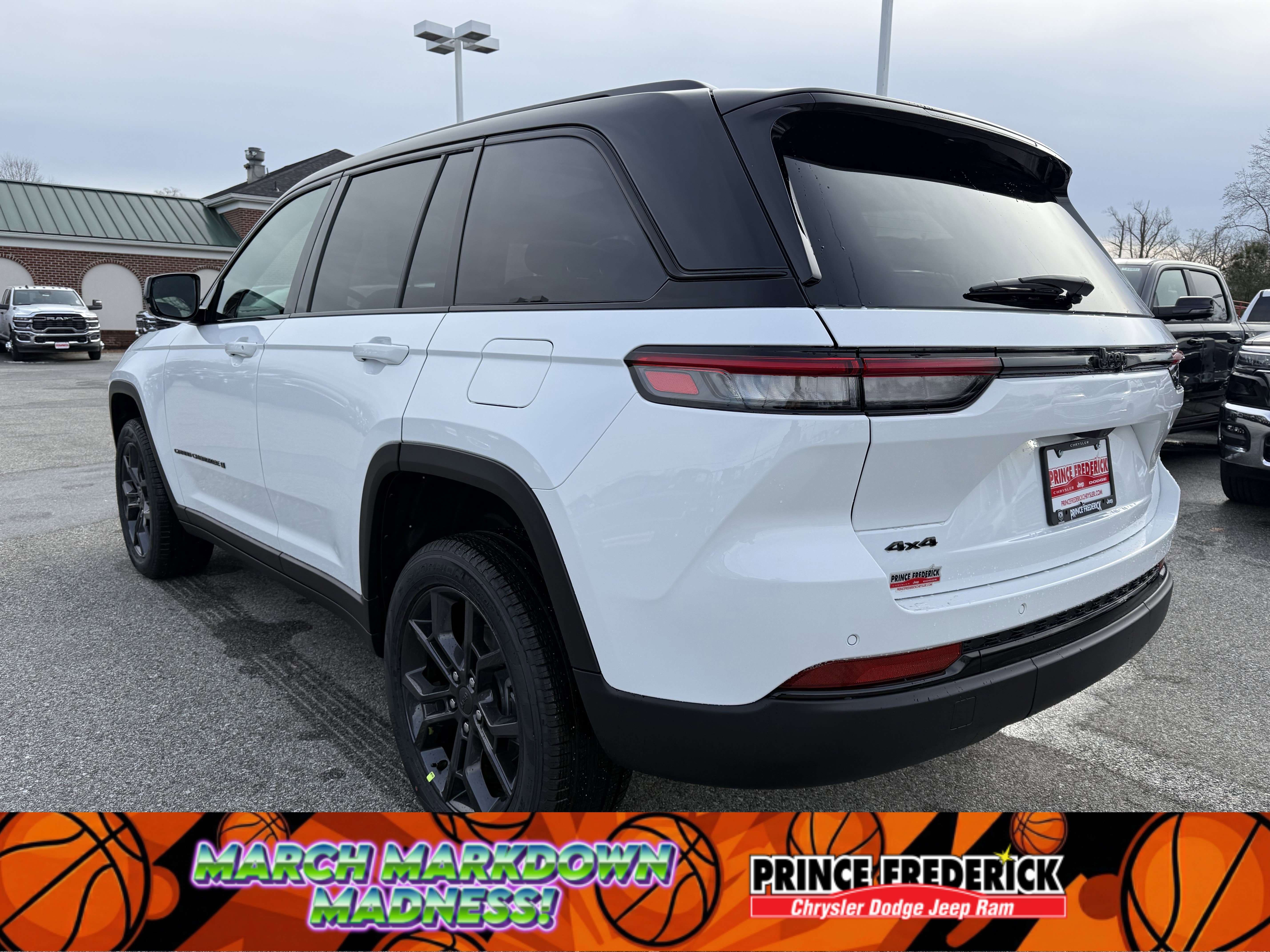 New 2025 Jeep Grand Cherokee Limited image 5