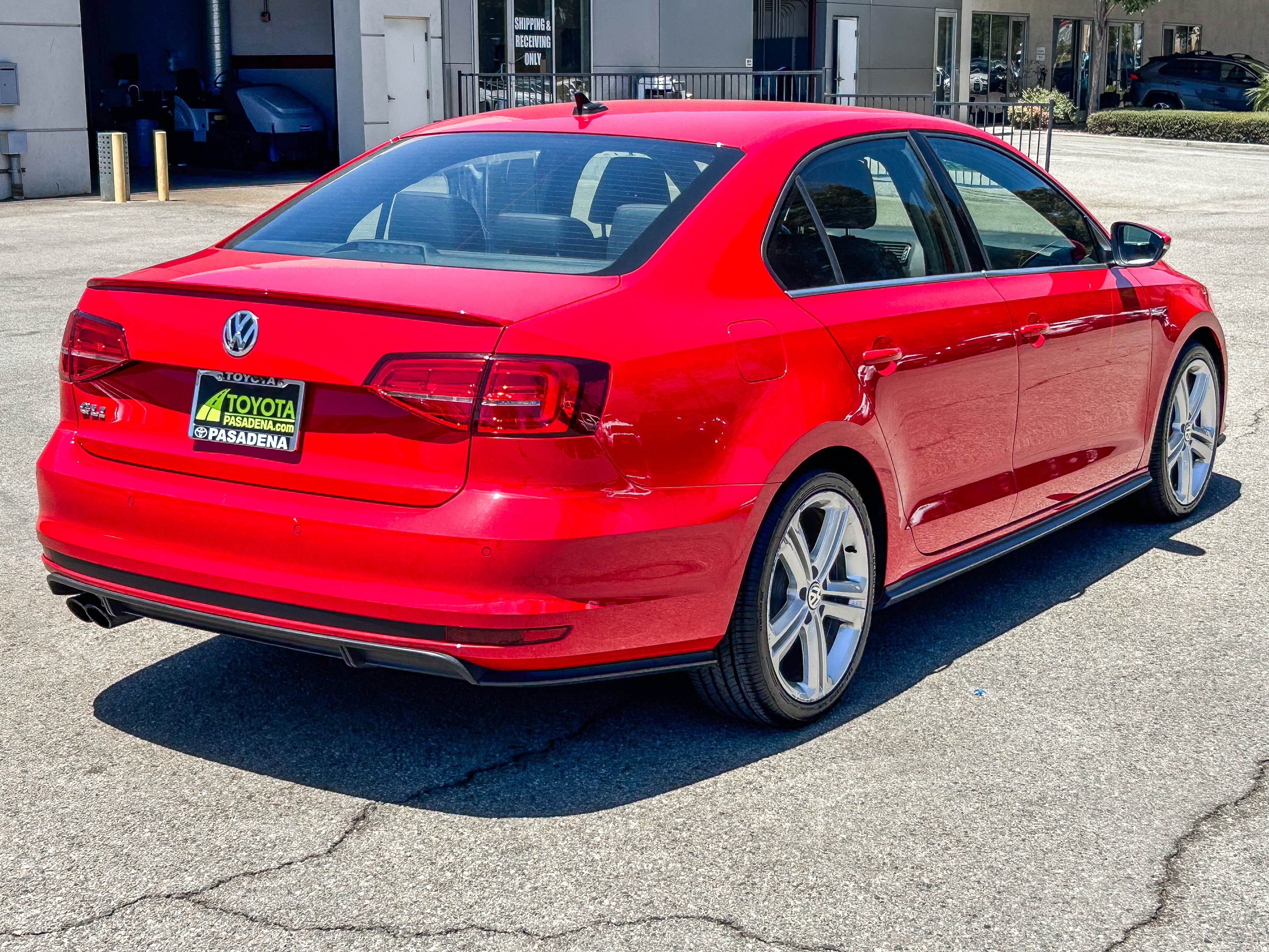 Used 2017 Volkswagen Jetta GLI FWD image 6