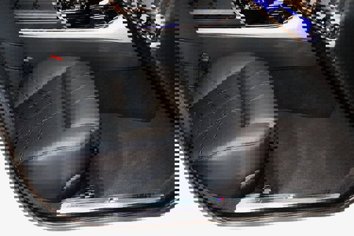 Used 2023 BMW 760i xDrive image 70