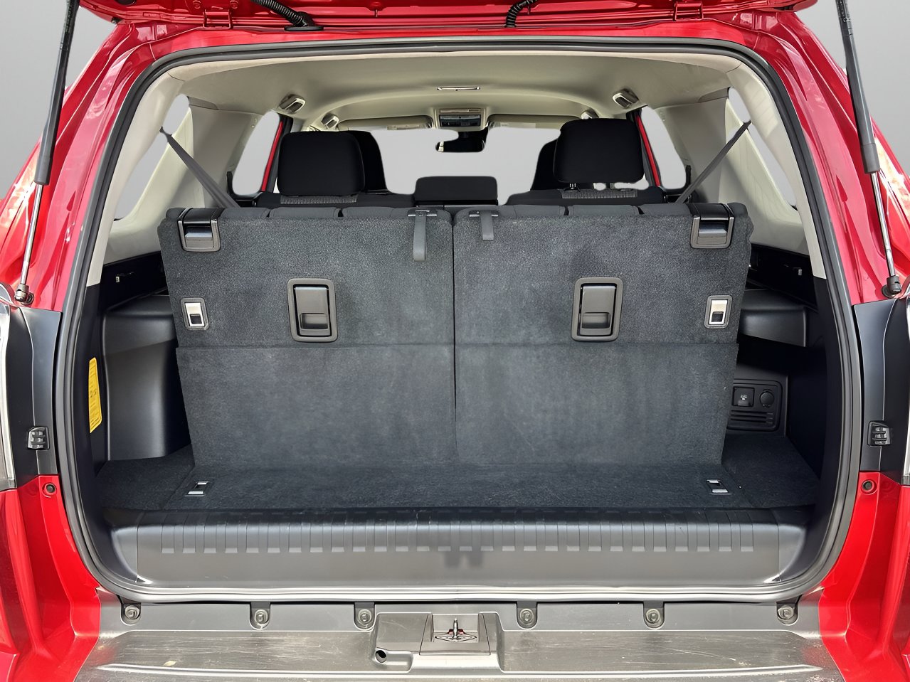 Used 2024 Toyota 4Runner SR5 RWD image 8