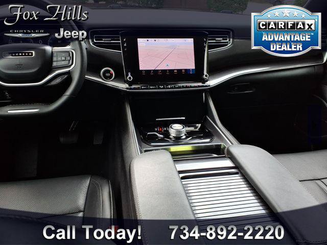 Certified 2024 Jeep Wagoneer 4WD w/ Premium Group I image 15