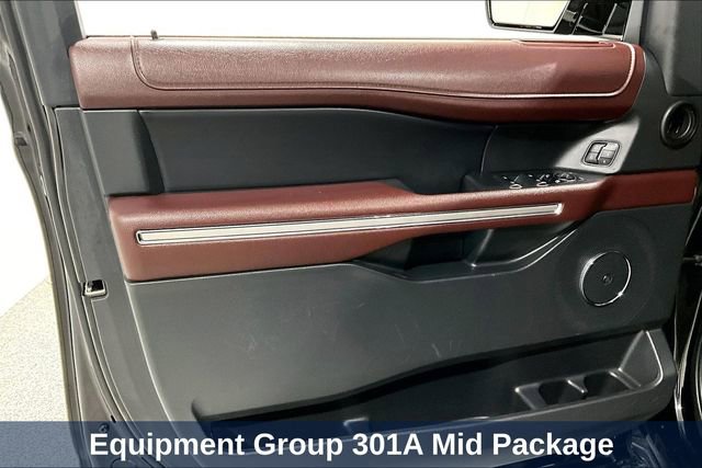 Used 2024 Ford Expedition Limited AWD/4WD image 27