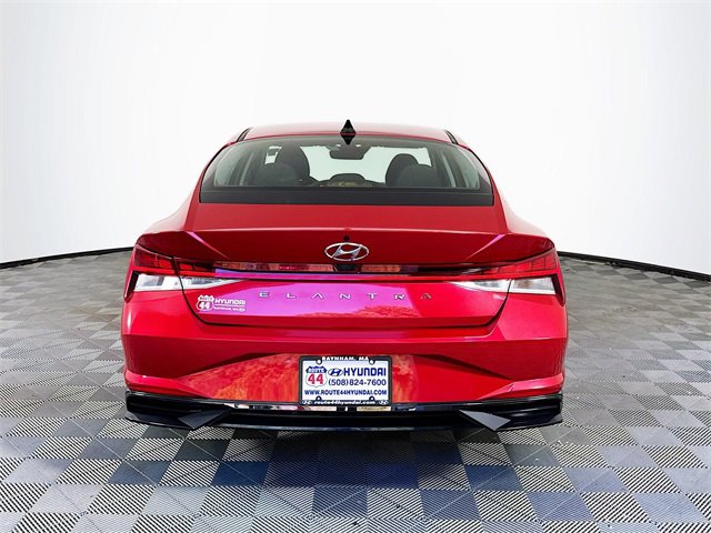 Used 2021 Hyundai Elantra SEL w/ Convenience + Premium Package image 7