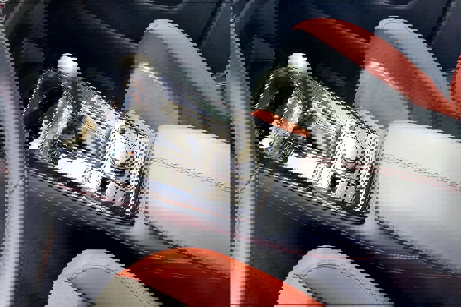 Certified 2025 MAZDA CX-30 Carbon image 17