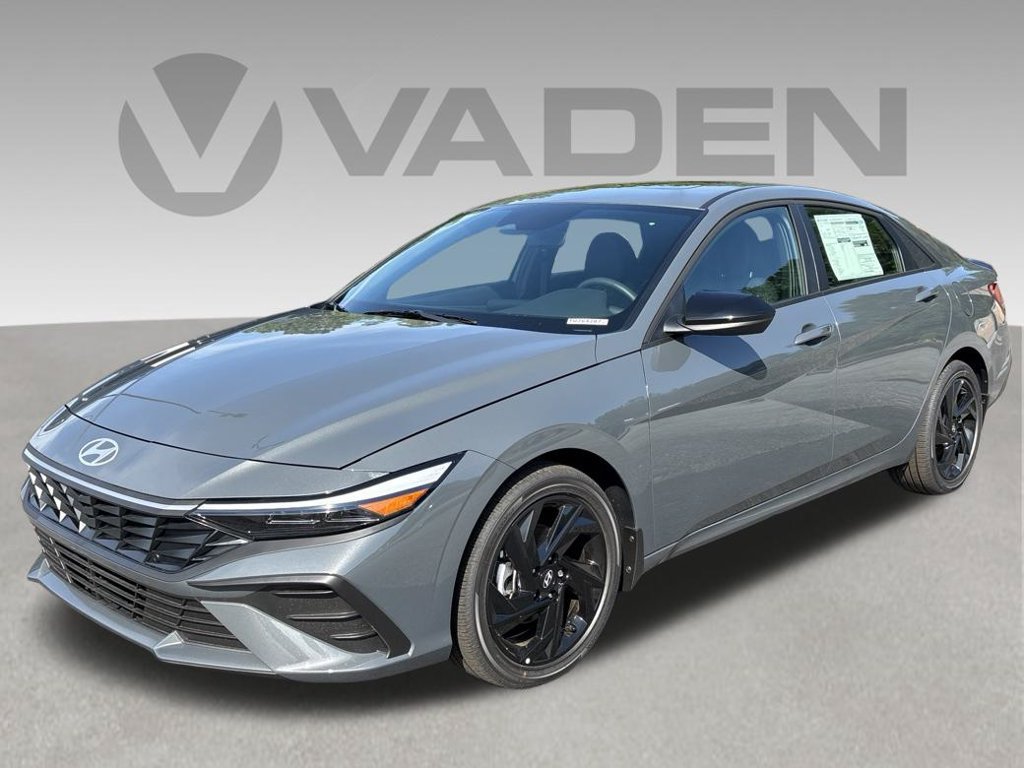 New 2026 Hyundai Elantra SEL Sport FWD image 1