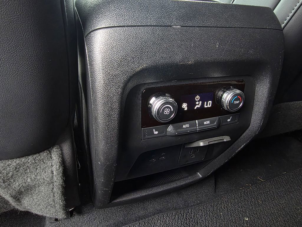 Used 2024 GMC Acadia Denali w/ Super Cruise Package image 26