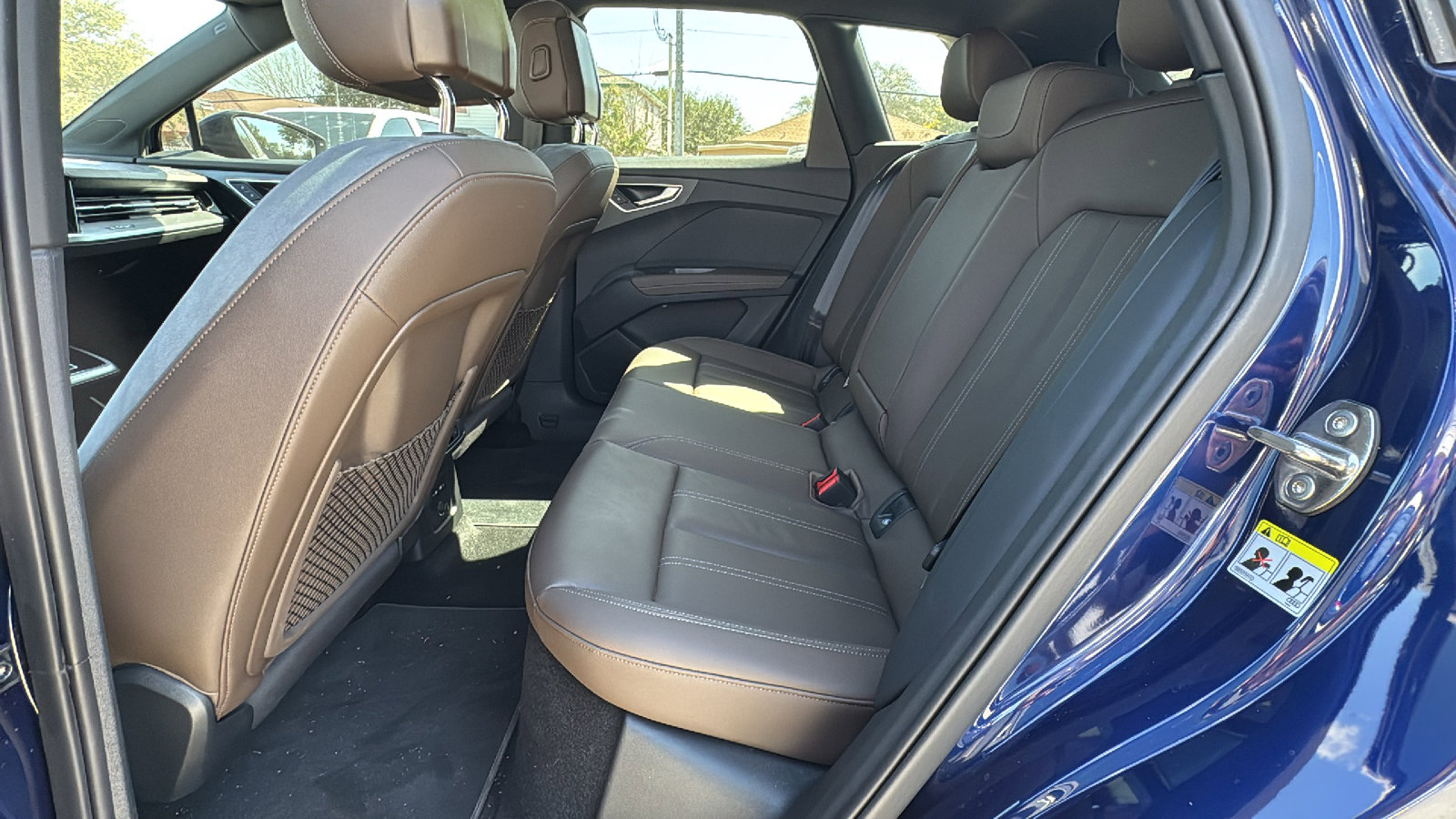 Used 2026 Audi Q4 e-tron Premium w/ Convenience Package image 15
