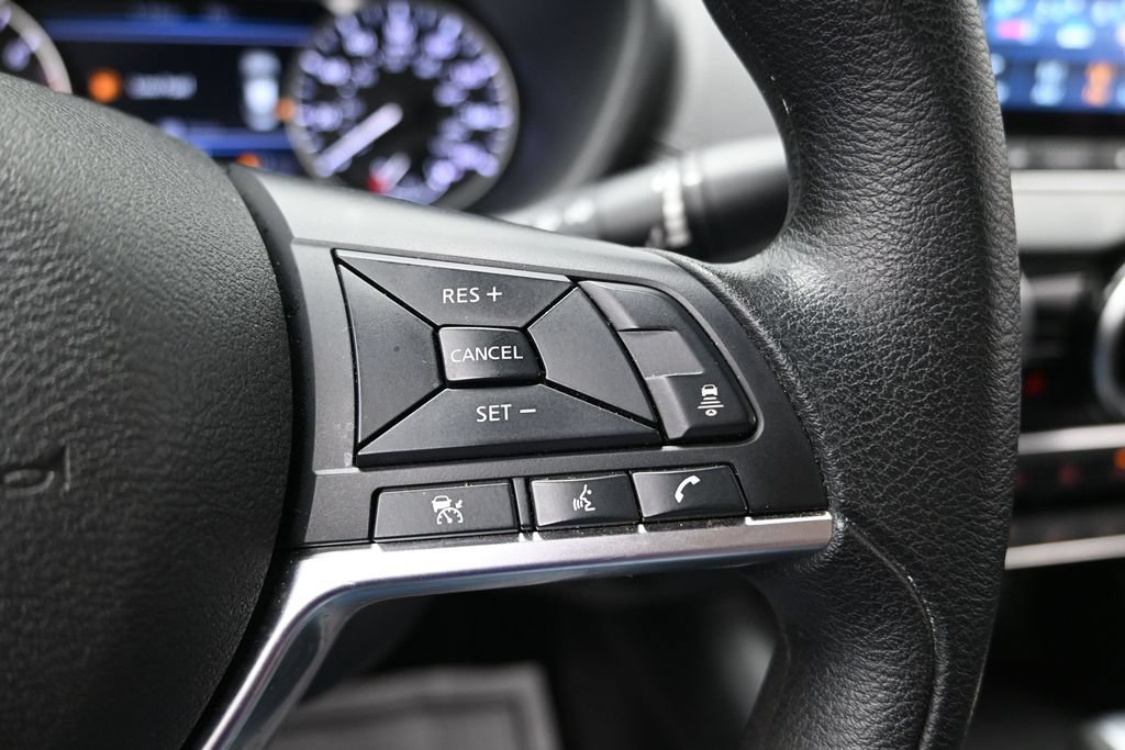 Used 2024 Nissan Sentra SV FWD image 25