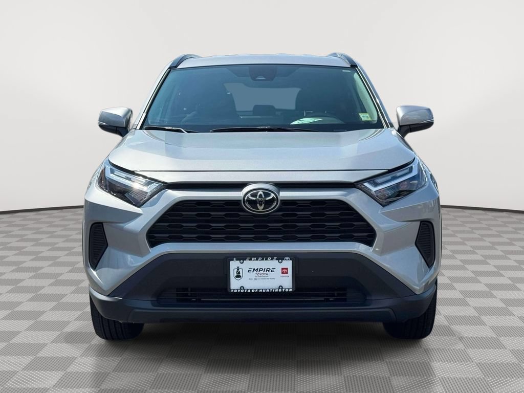 Used 2025 Toyota RAV4 XLE AWD/4WD video 2