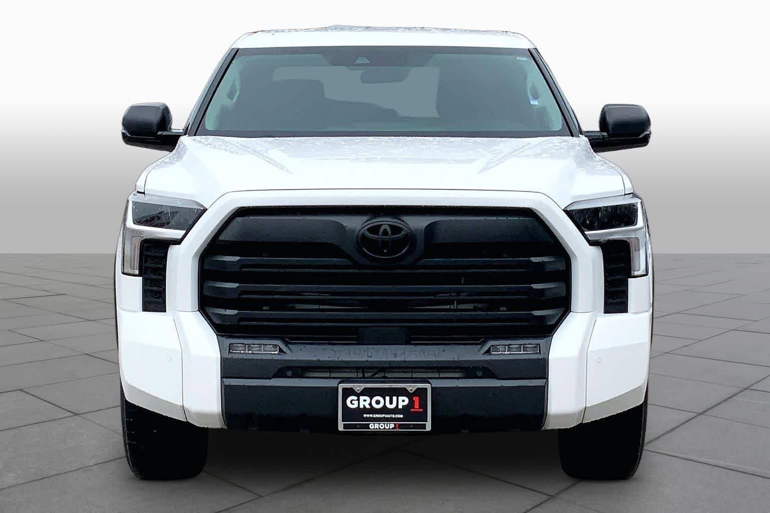 Used 2023 Toyota Tundra SR5 w/ SR5 Convenience Package AWD/4WD image 4