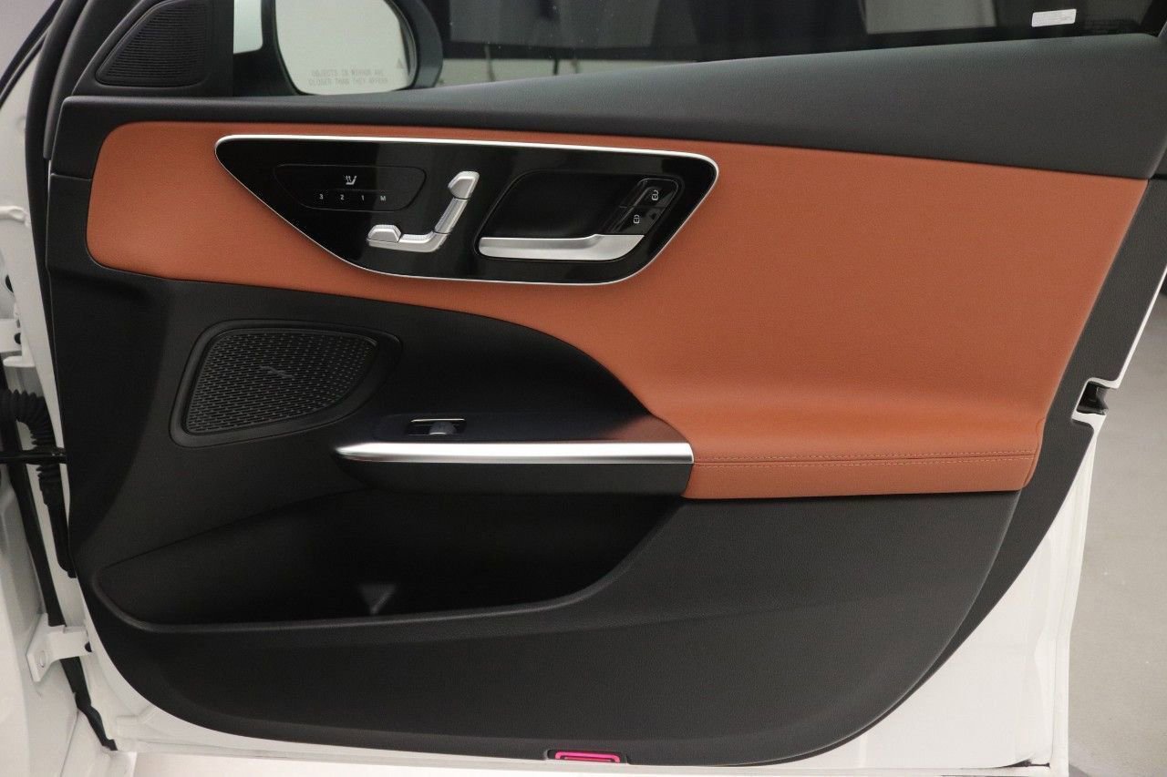 Certified 2023 Mercedes-Benz C 300 Sedan image 23