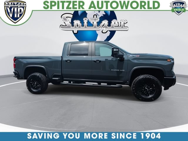 Used 2025 Chevrolet Silverado 2500 ZR2 w/ Technology Package AWD/4WD image 9