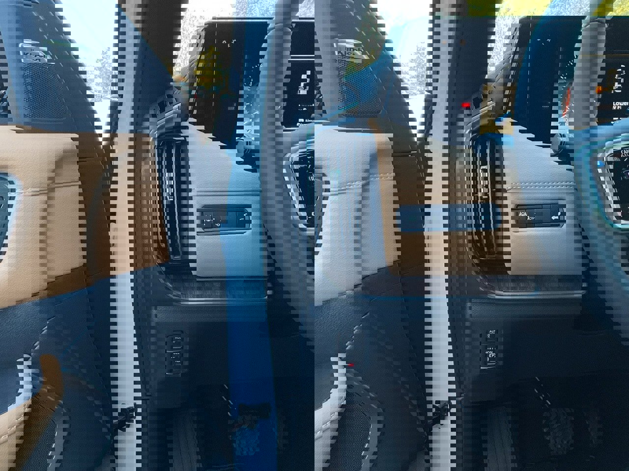 New 2026 Nissan Armada Platinum Reserve image 36