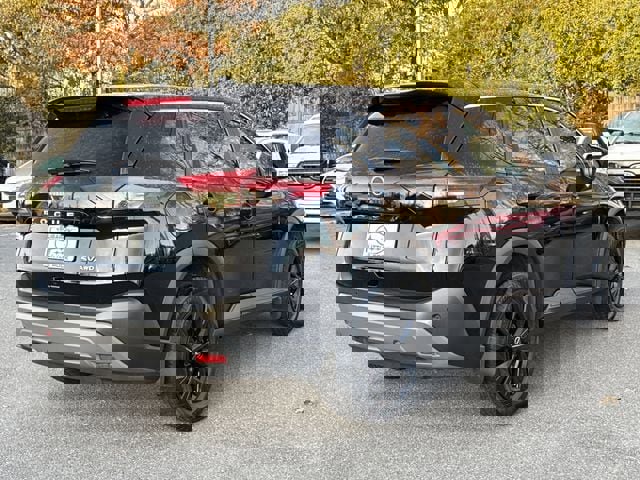 Used 2023 Nissan Rogue SV image 3