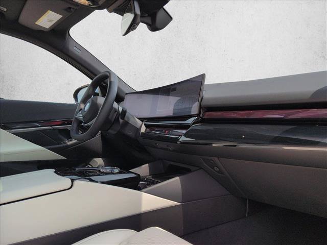 Used 2024 BMW i5 eDrive40i w/ Executive Package RWD image 24