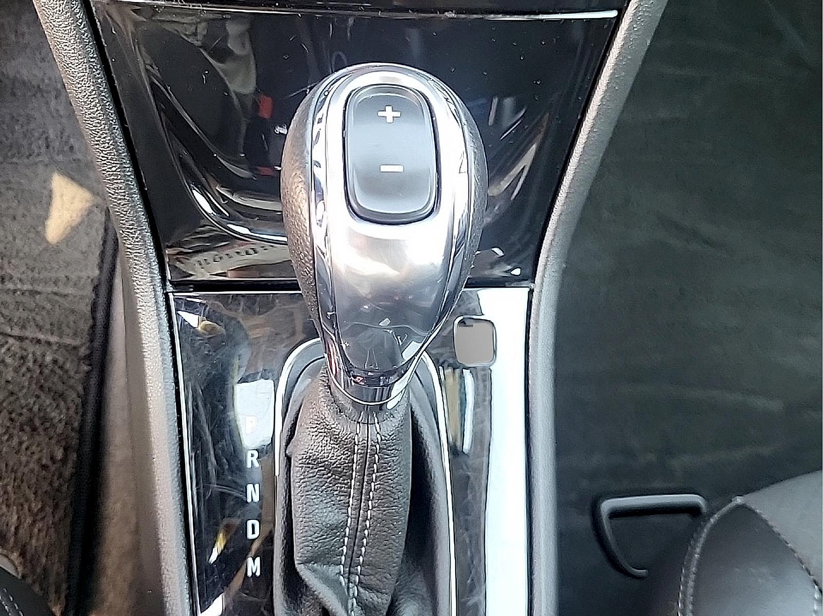 Used 2017 Buick Encore Sport Touring FWD image 25