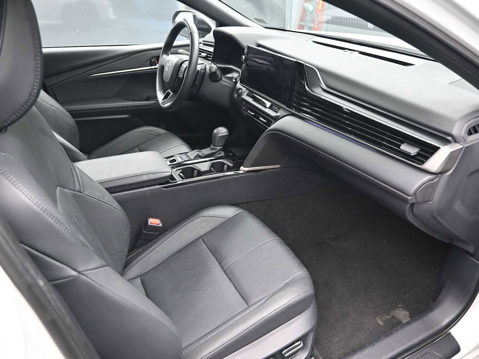 Used 2025 Toyota Camry XSE image 19