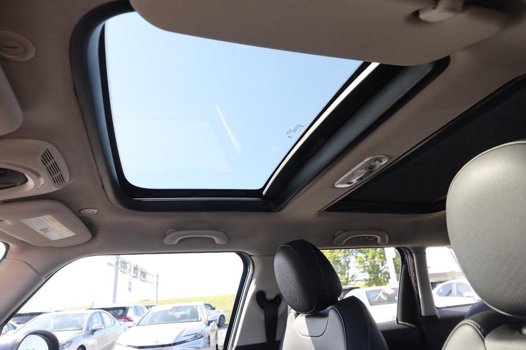 Used 2015 MINI Cooper S image 8