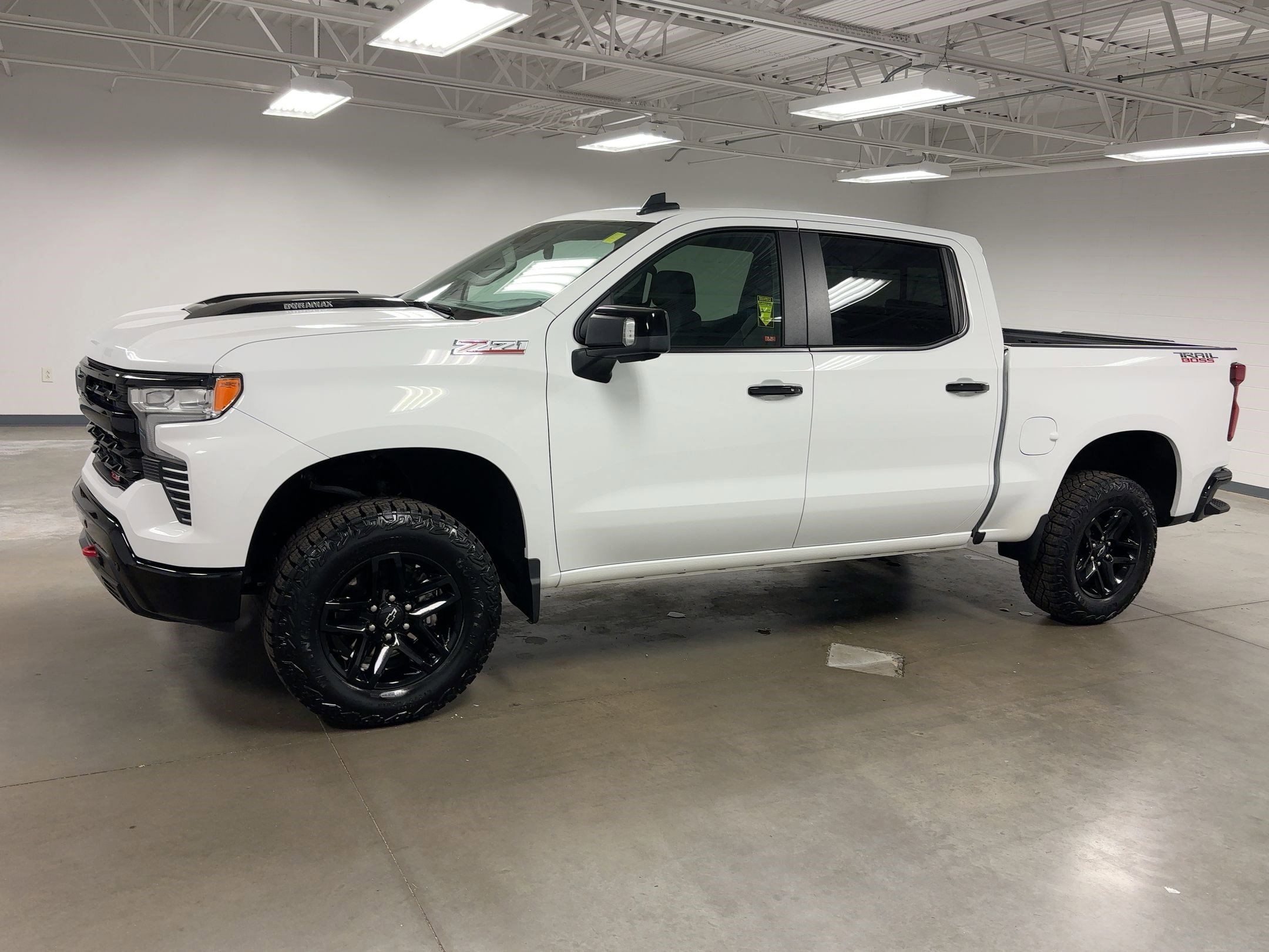 Used 2024 Chevrolet Silverado 1500 LT Trail Boss w/ LT Trail Boss Premium Package image 20