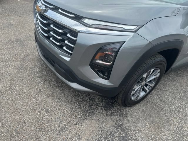 New 2026 Chevrolet Equinox LT w/ Convenience Package II FWD image 9