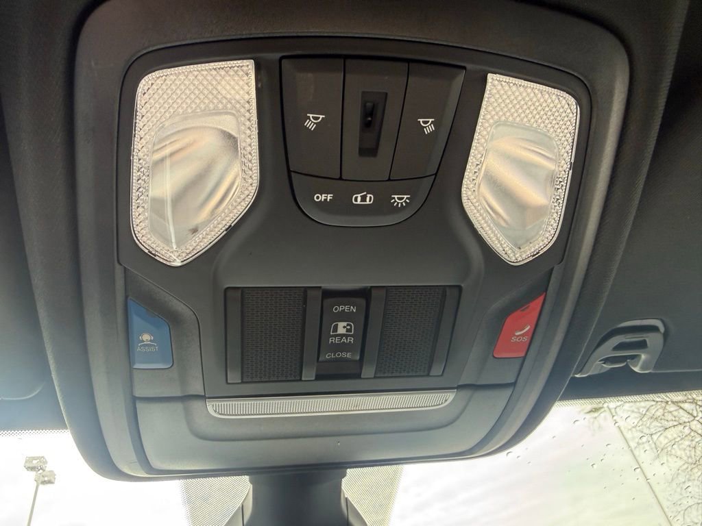 Used 2023 RAM 1500 Big Horn image 32