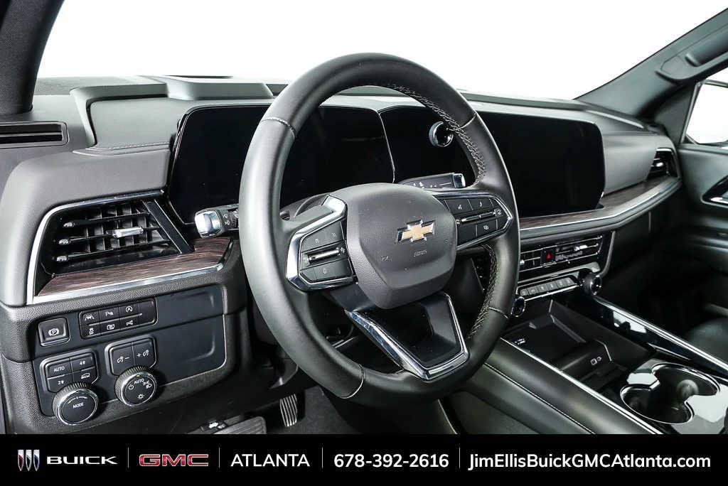 Used 2025 Chevrolet Tahoe LT AWD/4WD image 4