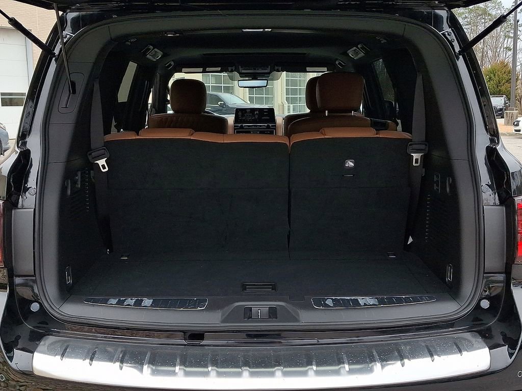 Used 2024 INFINITI QX80 Sensory image 32