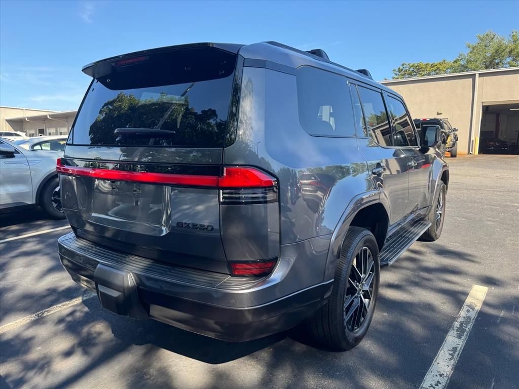 Used 2024 Lexus GX 550 w/ Accessory Package (2T) AWD/4WD image 6