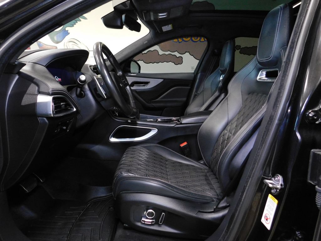 Used 2020 Jaguar F-PACE SVR AWD/4WD image 30
