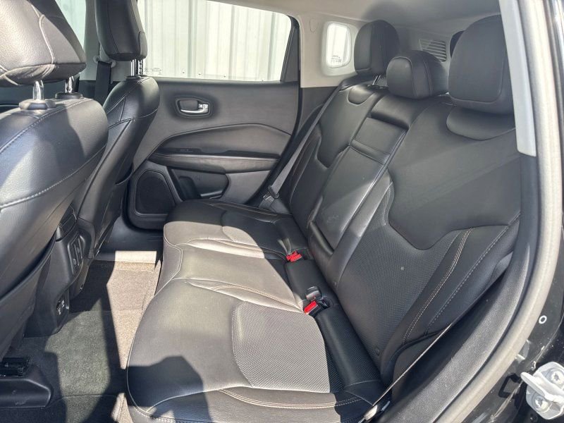Used 2018 Jeep Compass Limited w/ Navigation Group AWD/4WD image 27
