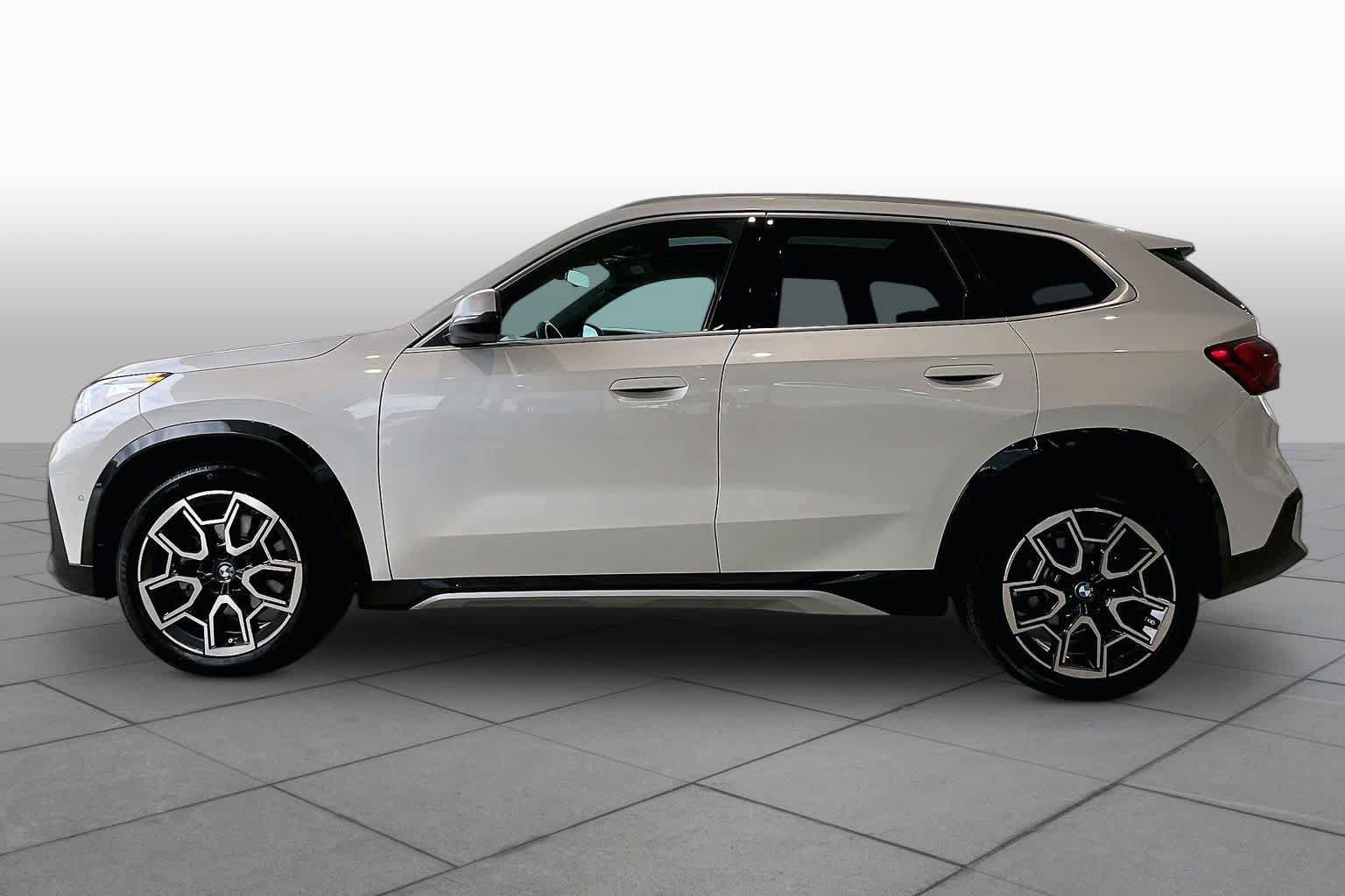 Used 2023 BMW X1 xDrive28i w/ Convenience Package AWD/4WD image 32