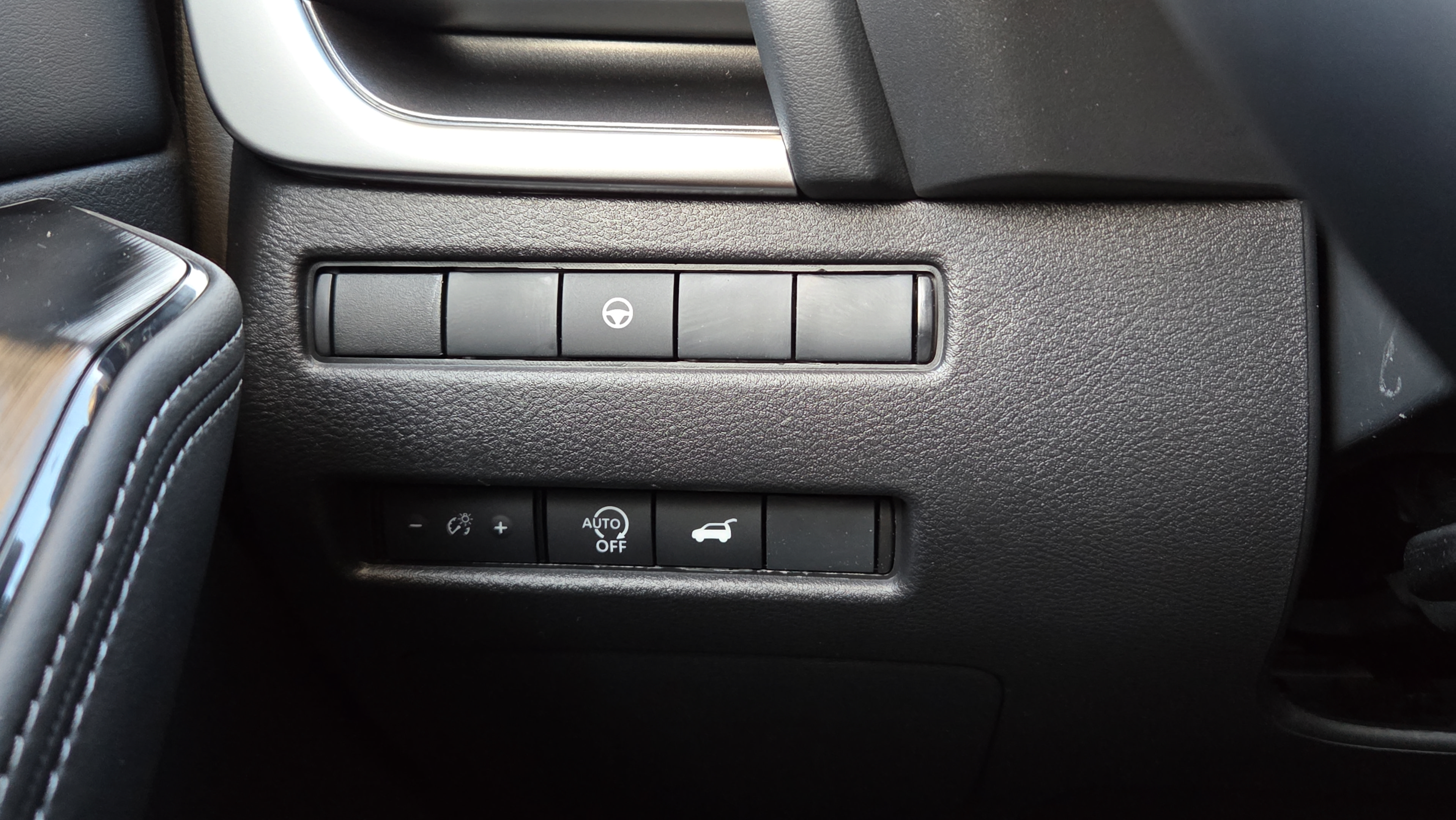 Used 2026 Nissan Rogue SV w/ Cold Weather Package FWD image 21