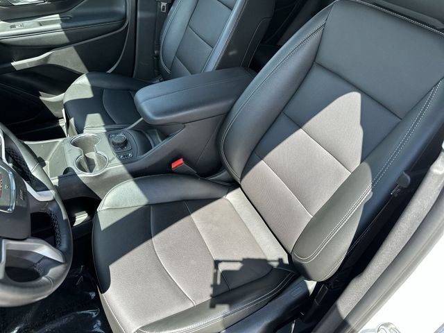 Used 2024 GMC Terrain SLT w/ LPO, Floor Liner Package AWD/4WD image 15