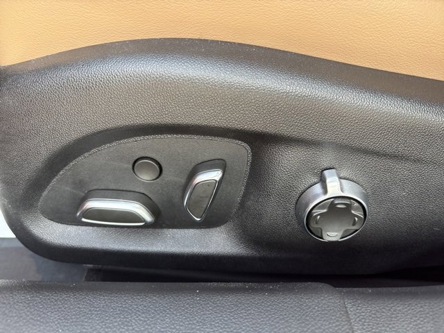 Used 2025 Cadillac CT5 Premium Luxury image 13