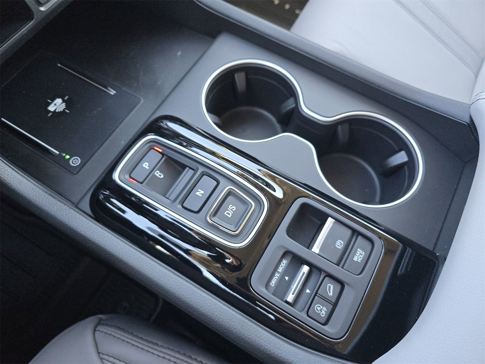 New 2025 Honda Pilot Touring image 23