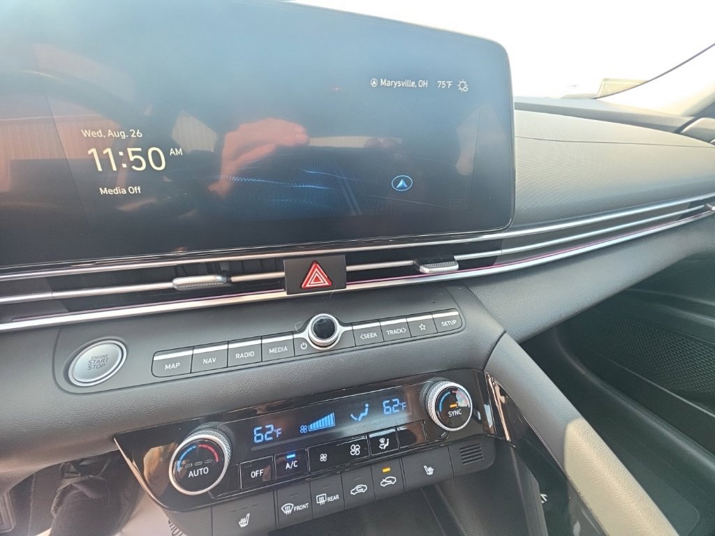 Used 2023 Hyundai Elantra Limited w/ Cargo Package FWD image 20