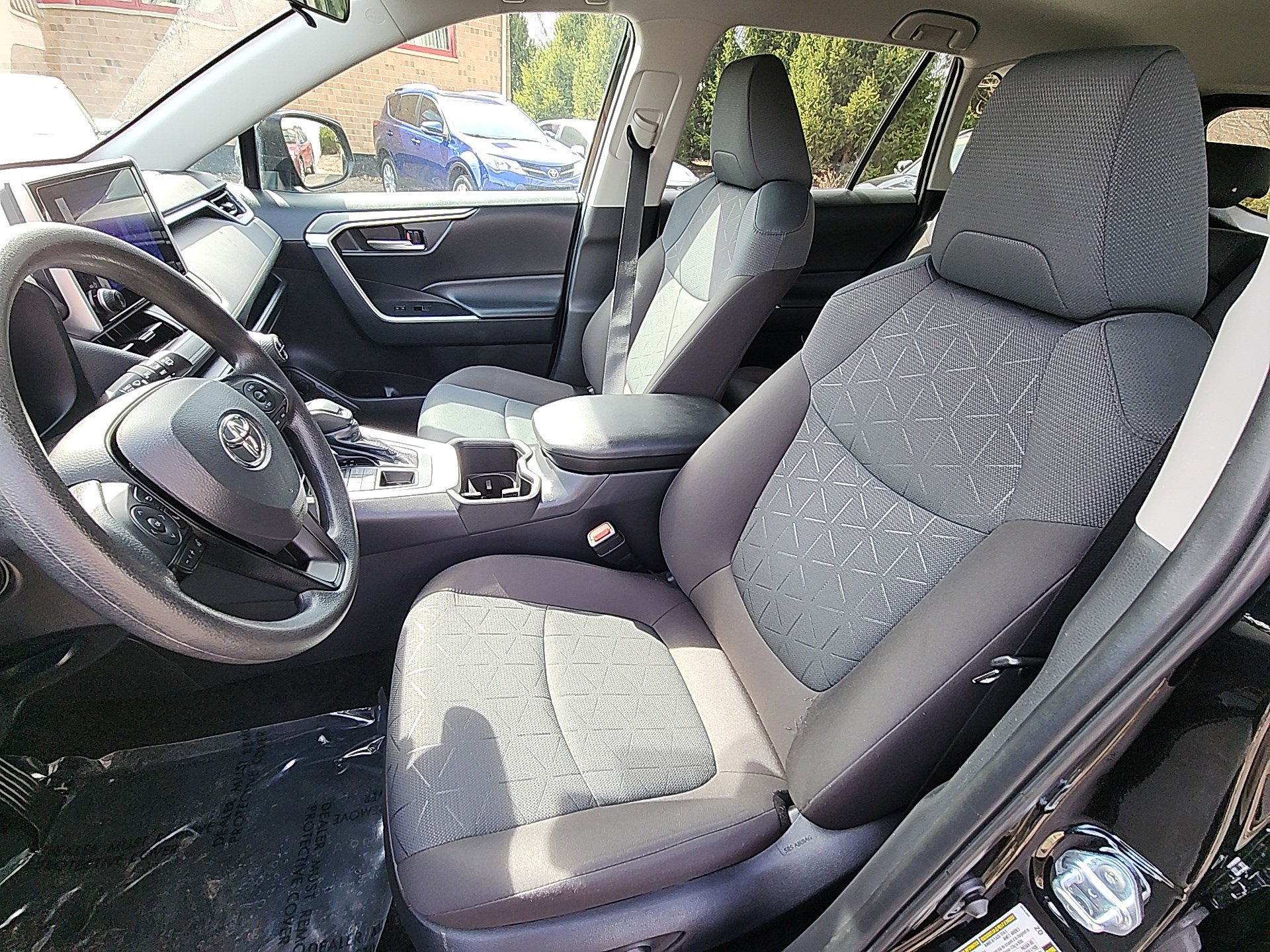 Certified 2025 Toyota RAV4 XLE AWD/4WD image 19