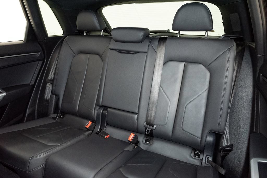 Used 2025 Audi Q3 2.0T Premium AWD/4WD image 23