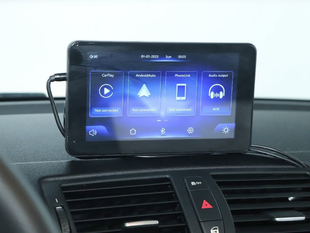 Used 2013 BMW 135i Convertible image 29