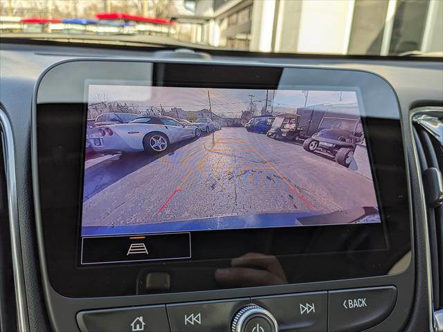 Used 2025 Chevrolet Malibu LT image 24