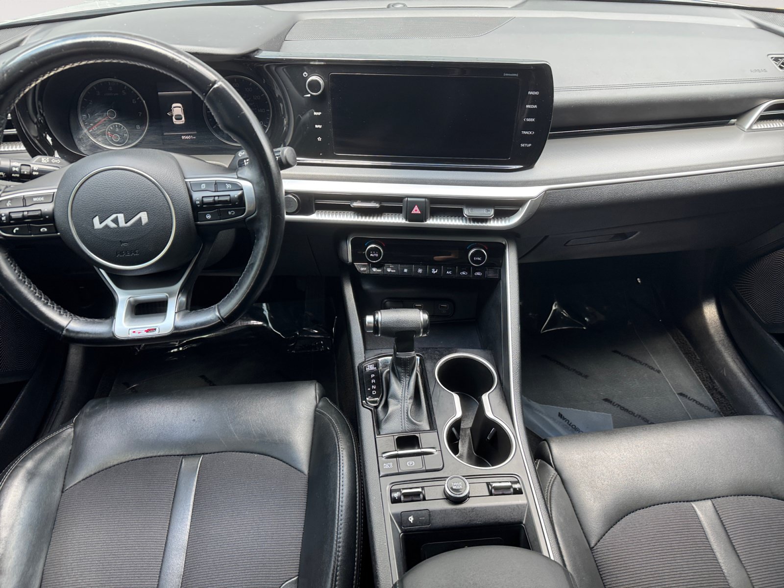 Used 2022 Kia K5 GT-Line AWD/4WD image 11