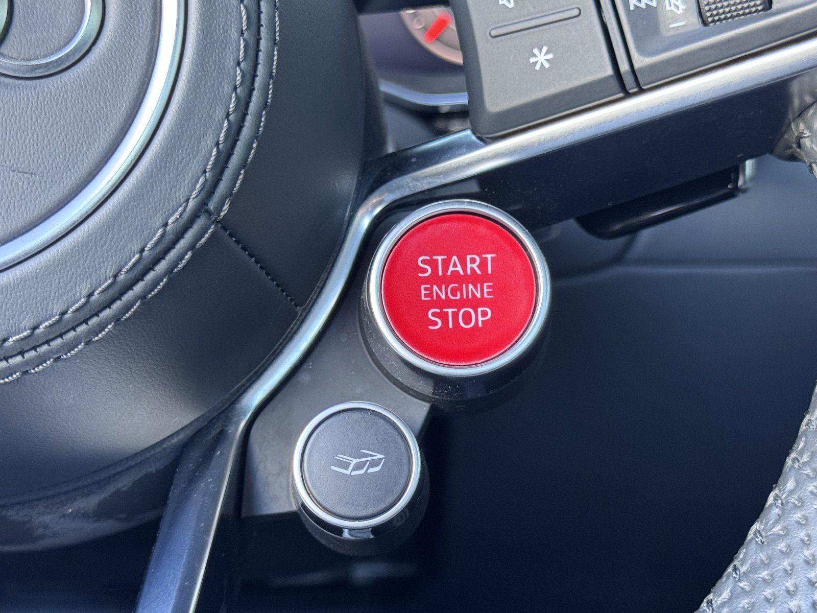 Used 2020 Audi R8 V10 performance image 24