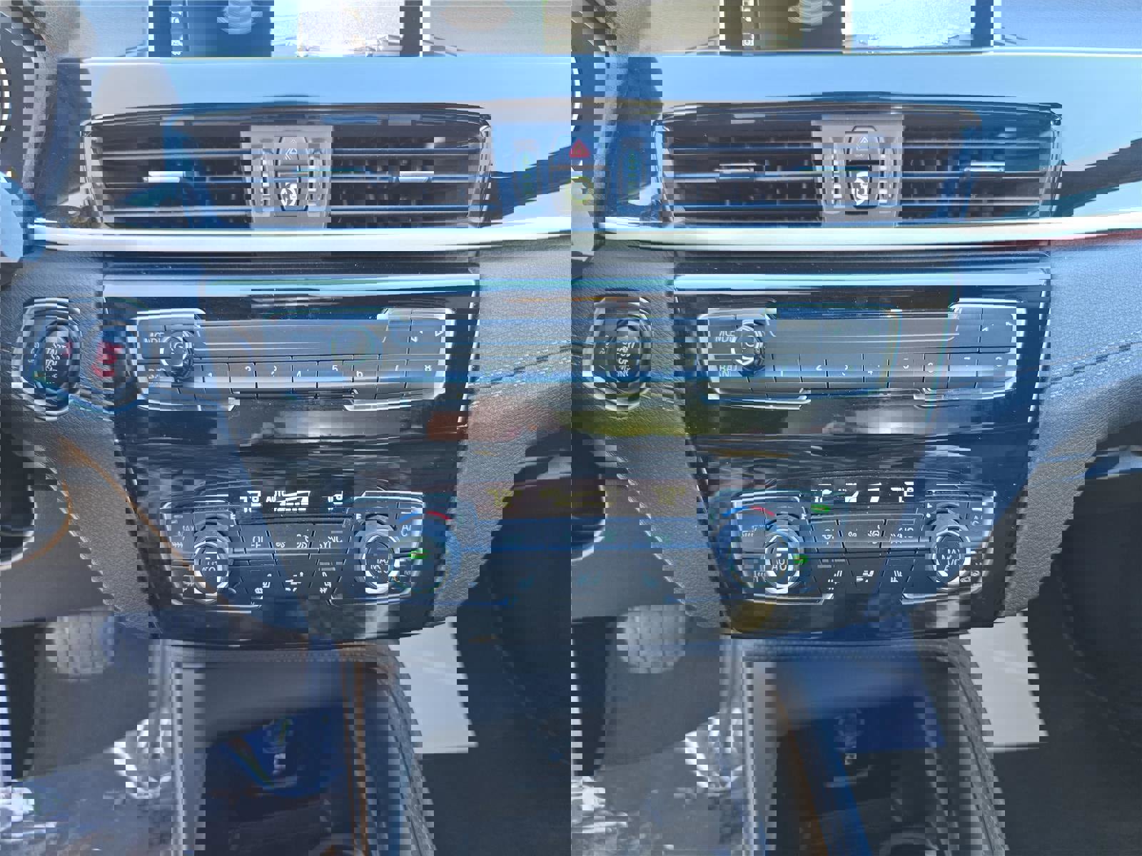 Used 2022 BMW X2 sDrive28i w/ Convenience Package image 29