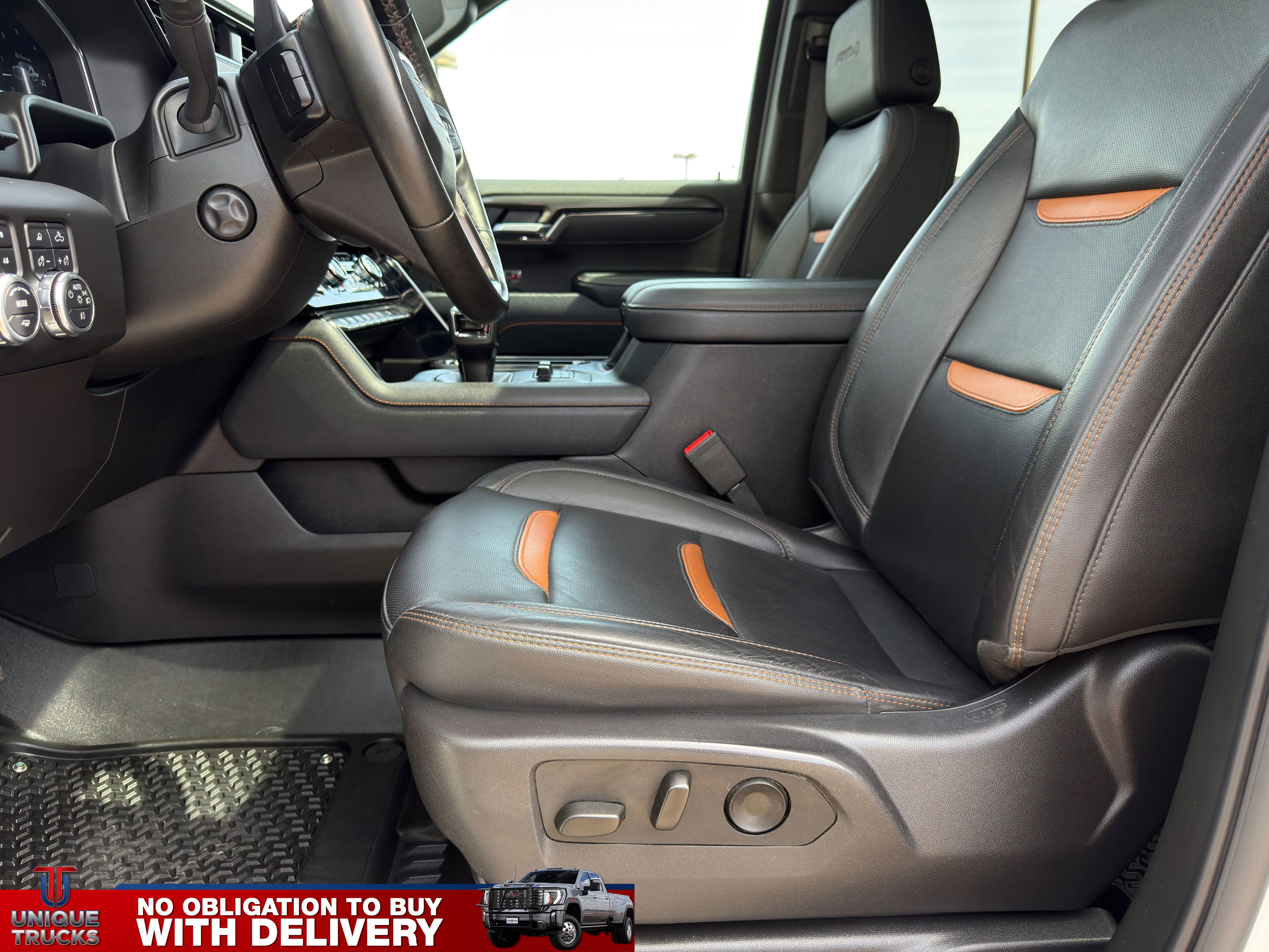 Used 2025 GMC Sierra 1500 AT4 w/ Technology Package AWD/4WD image 18